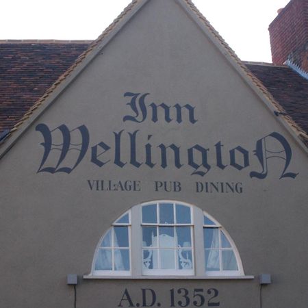 The Wellington Hotel Welwyn Buitenkant foto